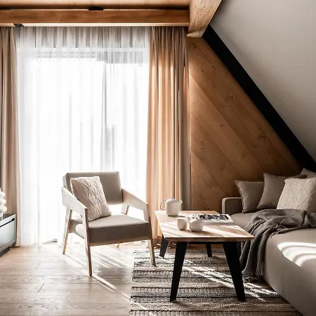 Aparthotel T &