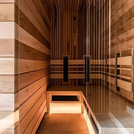 T & Hotel apartamentowy 4*